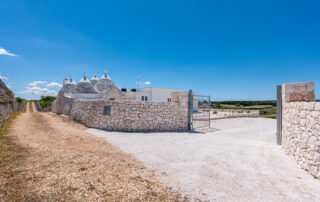 The Trulli Collection - trullo, pool and garden in Valle d'Itria, Puglia
