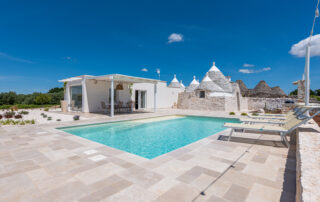 The Trulli Collection - trullo, pool and garden in Valle d'Itria, Puglia